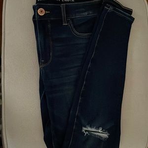 American Eagle-The dream jean. Size 6